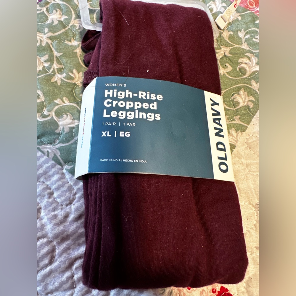 Old Navy Burgundy Leggings